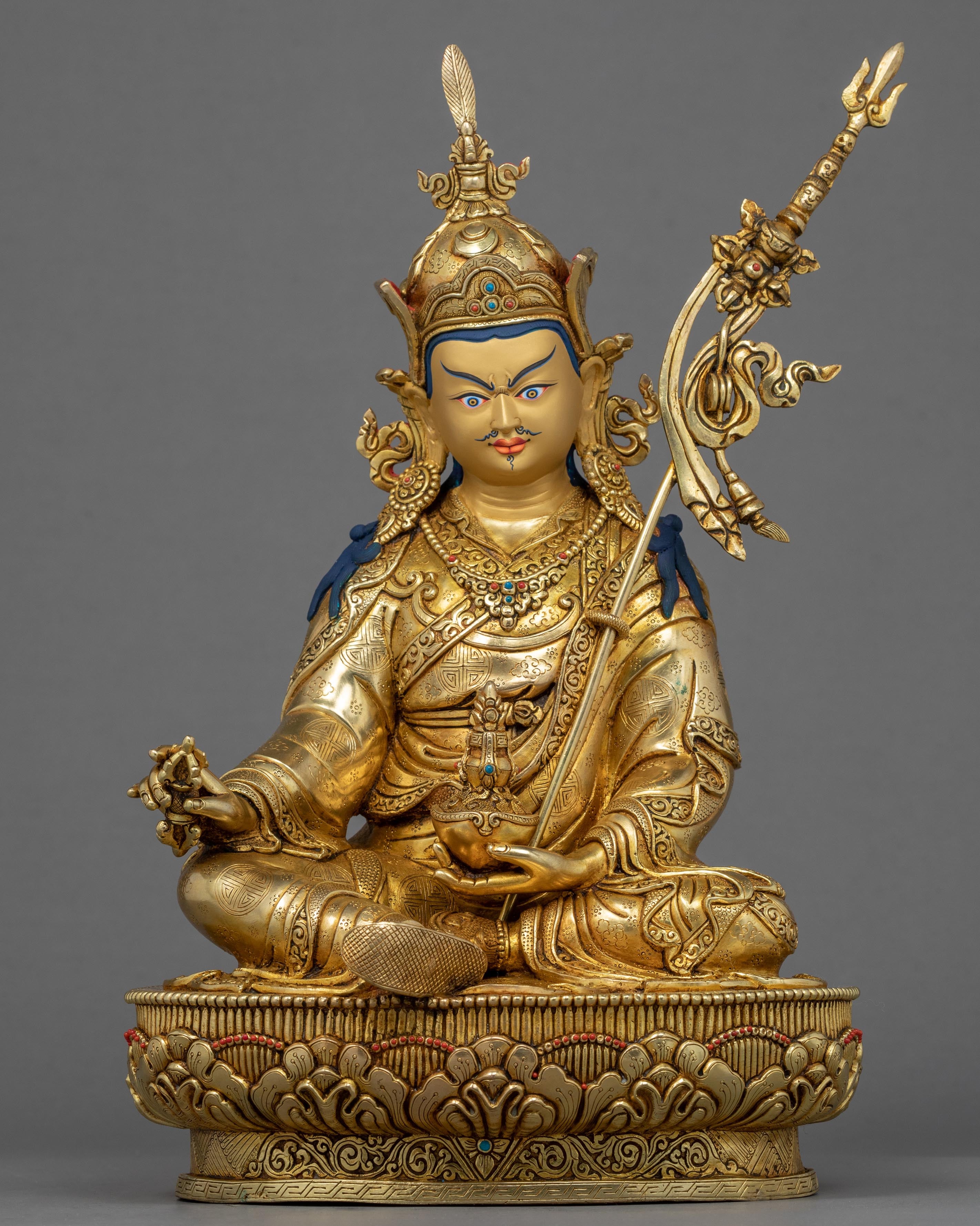 Guru Rinpoche Sculpture | Traditional Himalayan Art