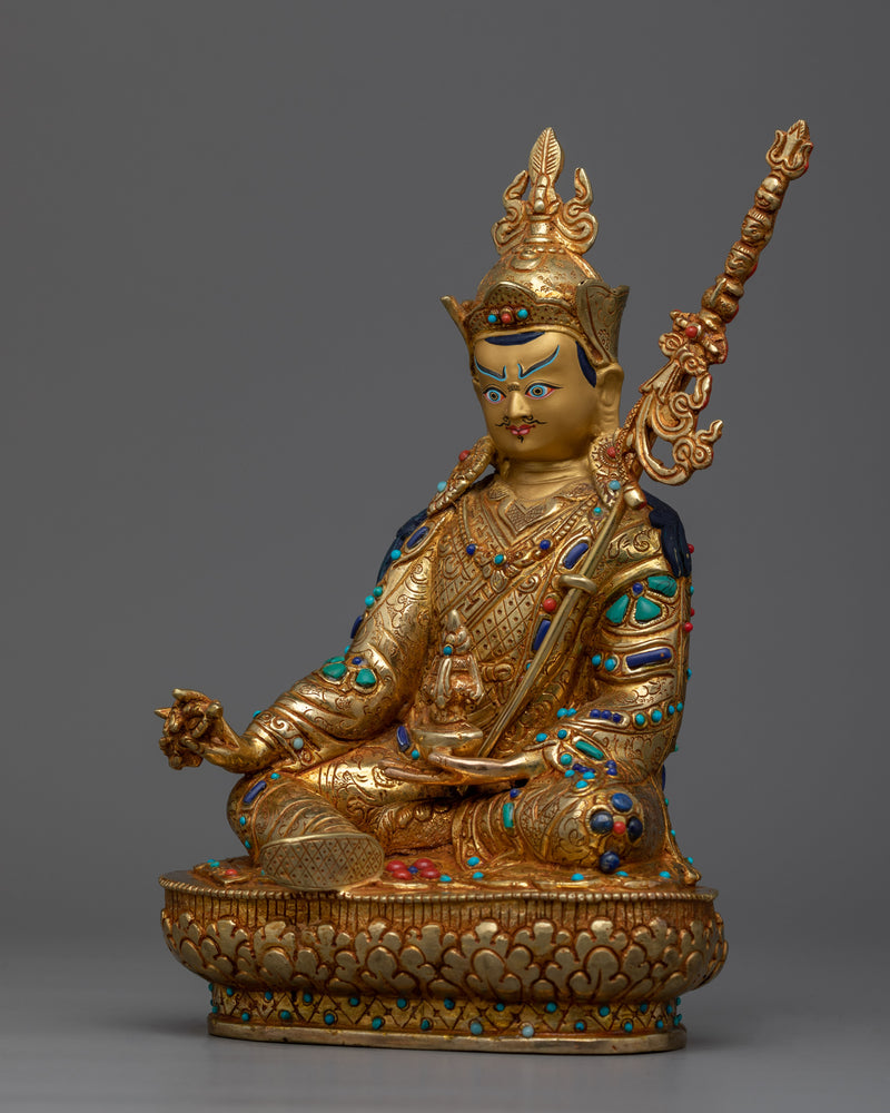 Embrace the Enlightened Presence of Guru Rimpoche Statue | གུ་རུ་རིན་པོ་ཆེ་