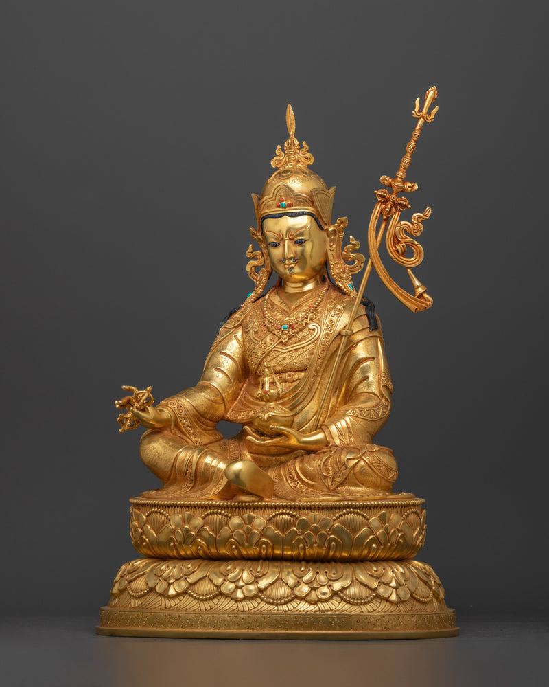 sacred-guru-rinpoche-statue