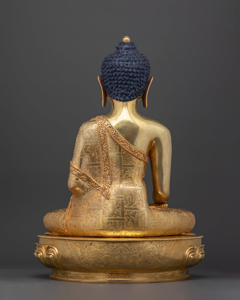 Gold gilded Shakyamuni Buddha statue