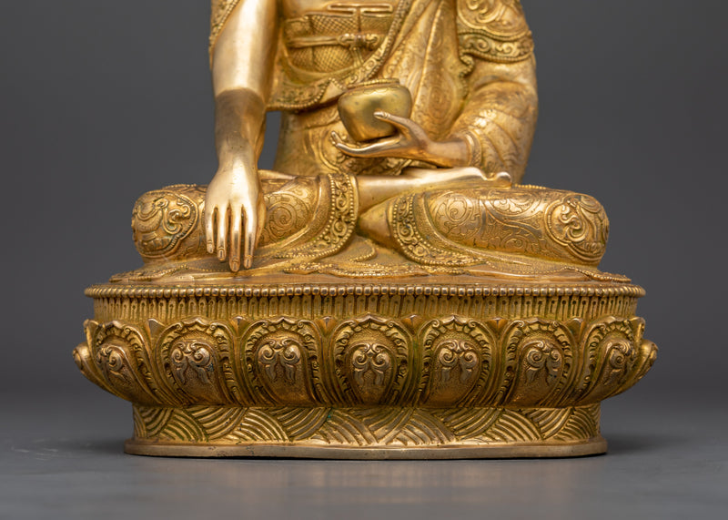 The Enlightened One in Serene Form | Shakyamuni Buddha Statue