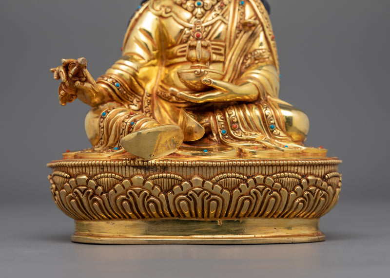 Tantric Master Guru Rinpoche Statue | Symbol of Fearlessness and Spiritual Mastery