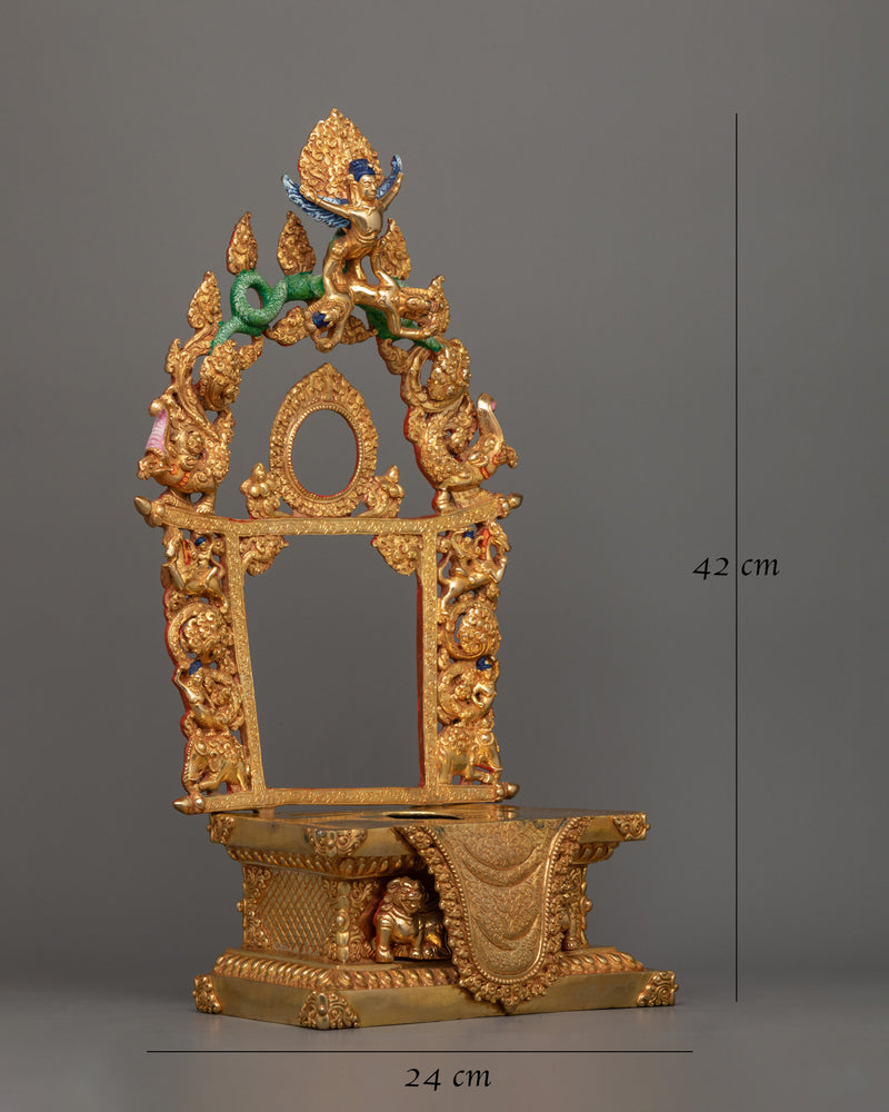 Hand Made Traditional Art Throne | Four Your Beautiful Statue