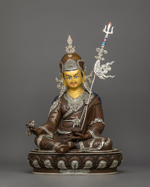 sacred-statue-of-lotus-born-guru-rinpoche