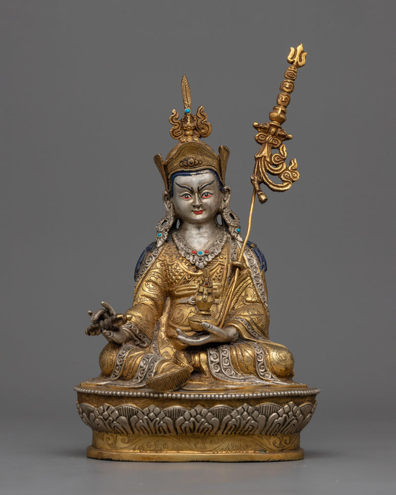 Guru Rinpoche Statue