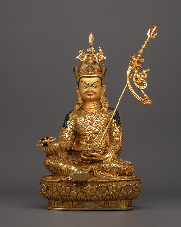 statue-of-tantric-master-guru-rinpoche