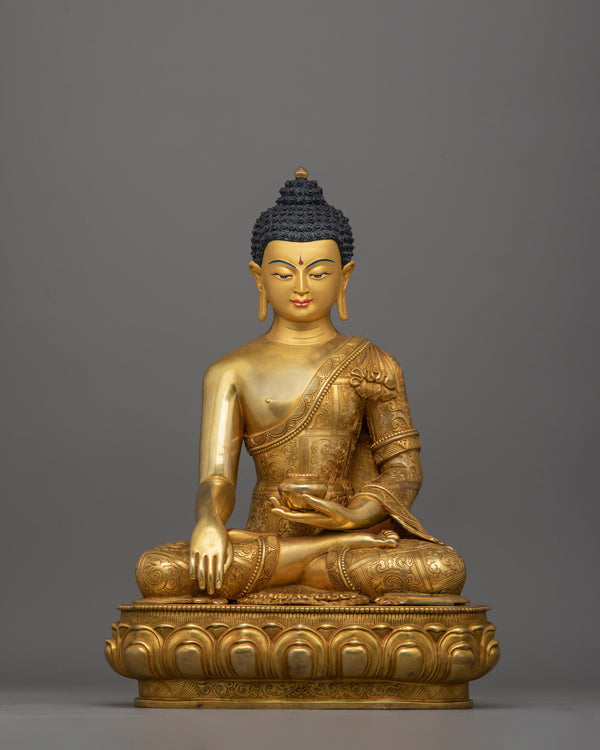 shakyamuni-buddha-in-lotus-posture